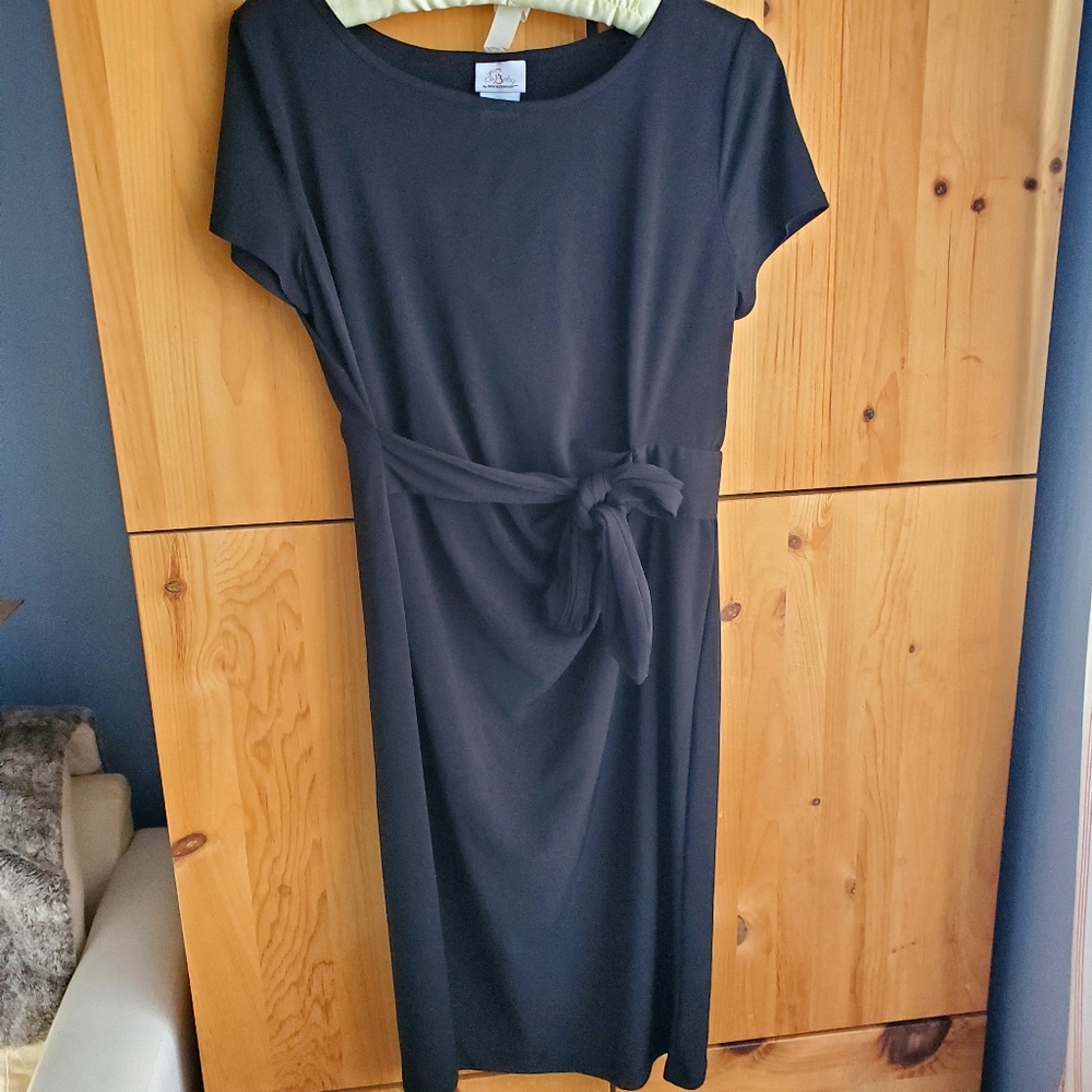 Oh Baby by Motherhood Black Short Sleeve Maternity Dress size Small